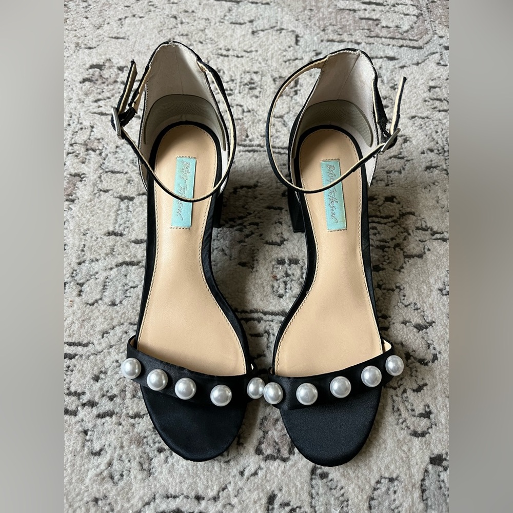 Betsey Johnson Black Satin Jaden Pearl Ankle Strap Block Heels Size 8.5